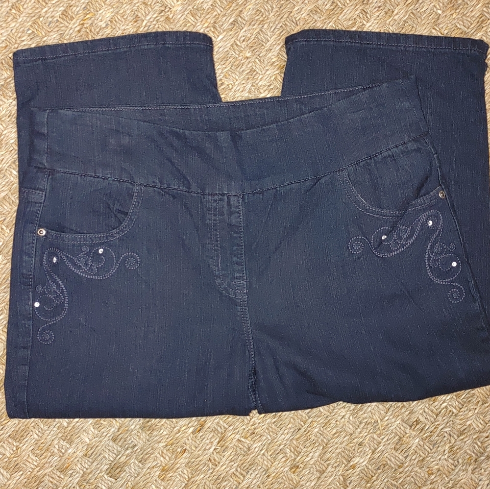 BASIC EDITIONS DENIM STRETCH CAPRI, BLUE 8